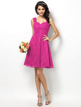 Charming Straps Lace Sleeveless Short Bridesmaid Dresses-Ballbella