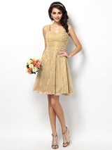 Charming Straps Lace Sleeveless Short Bridesmaid Dresses-Ballbella