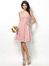 Charming Straps Lace Sleeveless Short Bridesmaid Dresses-Ballbella