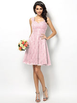 Charming Straps Lace Sleeveless Short Bridesmaid Dresses-Ballbella