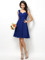 Charming Straps Lace Sleeveless Short Bridesmaid Dresses-Ballbella