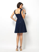 Charming Straps Lace Sleeveless Short Bridesmaid Dresses-Ballbella