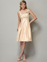 Charming Straps Sleeveless Pleats Short Taffeta Bridesmaid Dresses-Ballbella