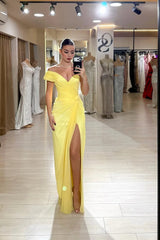 Charming Yellow V-Neck One Shoulder A-Line Prom Dress High Split With Pleats-Ballbella