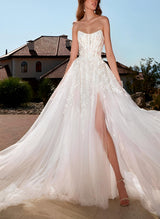 Chic A-line Strapless Sleeveless Court Train Tulle Wedding Dresses Front Split-Ballbella