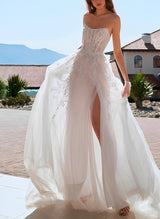 Chic A-line Strapless Sleeveless Court Train Tulle Wedding Dresses Front Split-Ballbella