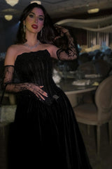 Chic Black Strapless Sleeves A-Line Velvet Prom Dresses Lace With Beads Pleats-Ballbella