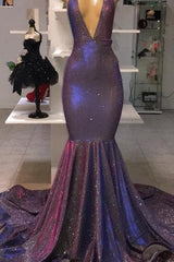 Chic Deep V-Neck Sleeveless Prom Dresses New Arrival Halter Memaiad Sequins Evening Gowns-Ballbella