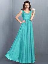 Chic Lace Sleeveless Long Chiffon Bridesmaid Dresses-Ballbella