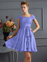 Chic Short Sleeves Lace Short Chiffon Bridesmaid Dresses-Ballbella