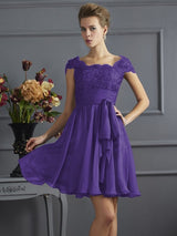 Chic Short Sleeves Lace Short Chiffon Bridesmaid Dresses-Ballbella