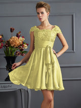 Chic Short Sleeves Lace Short Chiffon Bridesmaid Dresses-Ballbella