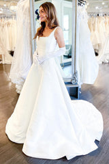 Chic Square Straps Satin Sleeveless Wedding Dresses A-Line Open Back With Bowknot-Ballbella