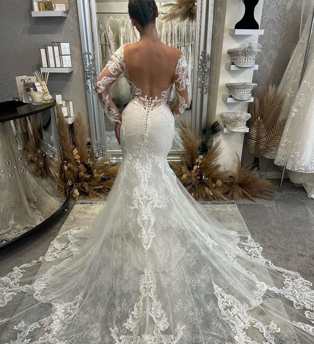 Chic V-Neck Long Sleeves Mermaid Lace Wedding Dress Chic V-Neck Long Sleeves Mermaid Lace Wedding Dress