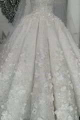 Classic Sleeveless Crystal Wedding Dresses Sheer Tulle Flowers Bridal Gowns with sparkle Beading-Ballbella