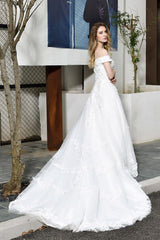 Classic White Lace Off the ShoulderLong Princess Wedding Dress with Beaded Lace Appliques-Ballbella