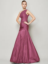 Classy Sleeveless One Shoulders Pleats Long Taffeta Bridesmaid Dresses-Ballbella