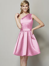 Classy Sleeveless One Shoulders Short Satin Bridesmaid Dresses-Ballbella