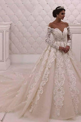 Designer Off theshoulder Lace Princess White wedding dress-Ballbella