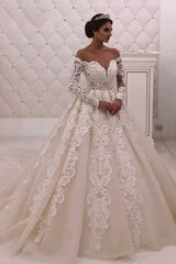 Designer Off theshoulder Lace Princess White wedding dress-Ballbella
