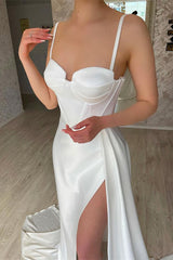 Elegant Ivory Sweetheart Mermaid Prom Dress with high split-Ballbella
