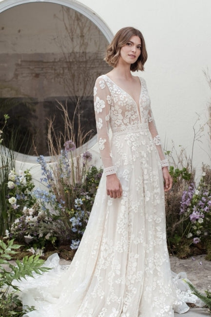 Elegant Long A-Line V-Neck Lace Wedding Dresses with Long Sleeves Elegant Long A-Line V-Neck Lace Wedding Dresses with Long Sleeves