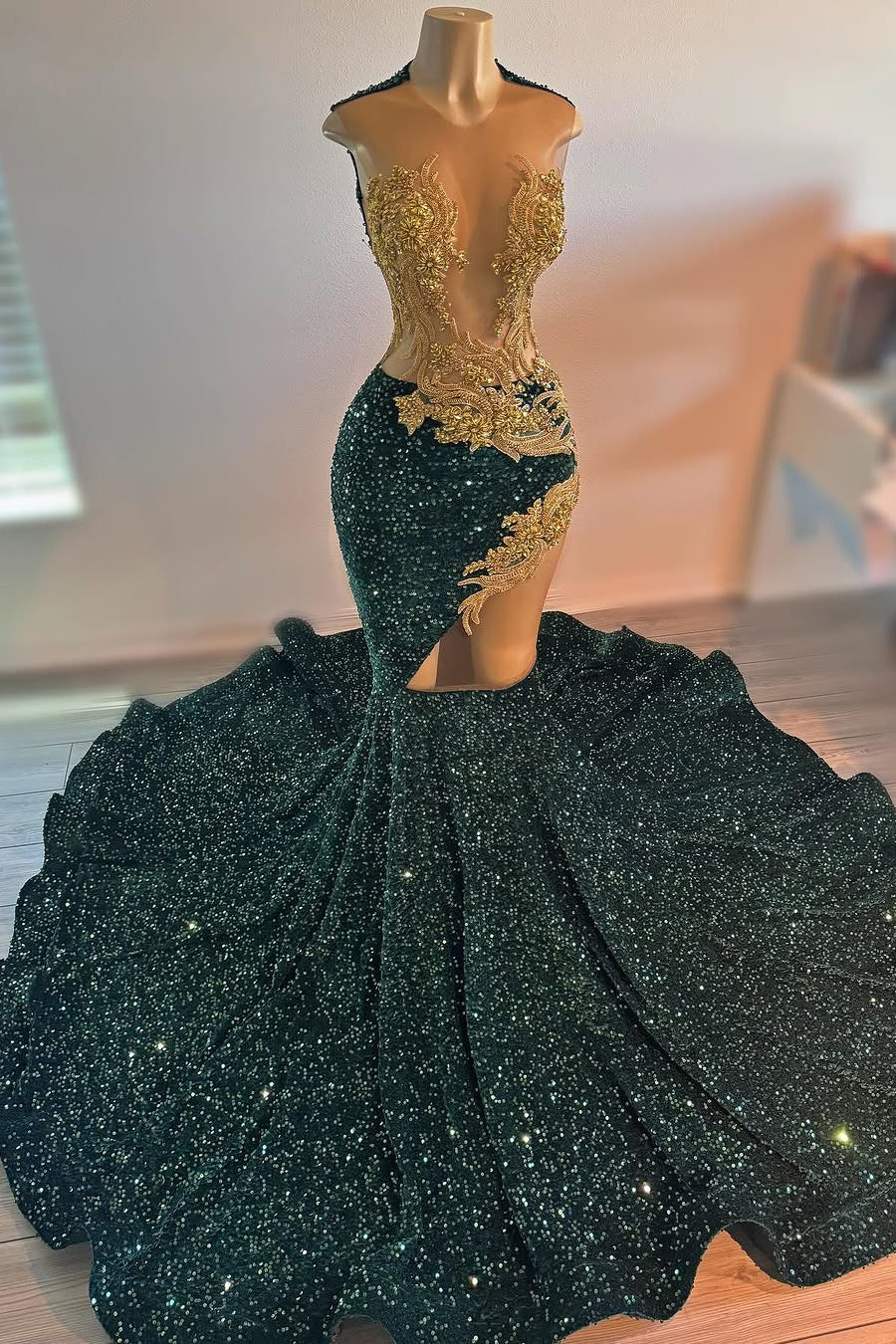 Elegant Sleeveless Dark Green Mermaid Court Train Sequin Prom Dresses Elegant Sleeveless Dark Green Mermaid Court Train Sequin Prom Dresses