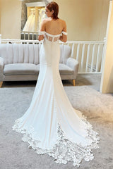 Elegant Sweetheart Off-The-Shoulder Satin Wedding Dress Mermaid Sleeveless Open Back With Appliques Lace-Ballbella