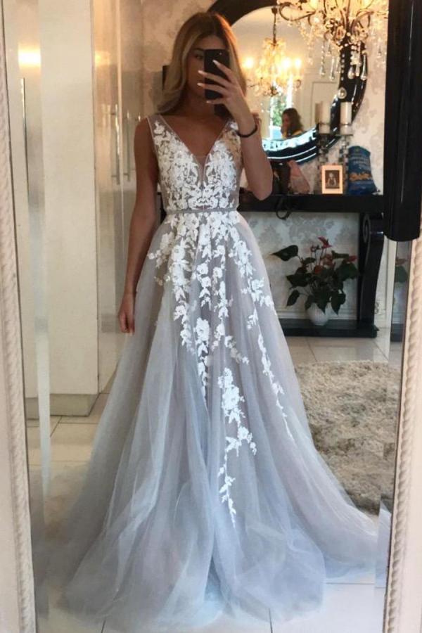 Elegant V-Neck Sleeveless Long Prom Dress Tulle With Lace Appliques Elegant V-Neck Sleeveless Long Prom Dress Tulle With Lace Appliques