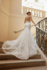 Fabulous Long Mermaid V-neck Spaghetti Straps Wedding Dresses with Lace-Ballbella