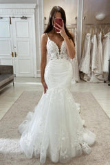 Fabulous Long Mermaid V-neck Spaghetti Straps Wedding Dresses with Lace-Ballbella