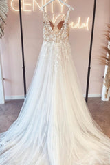Fabulous Long V-Neck Sleeveless Lace Backless Wedding Dresses Online-Ballbella