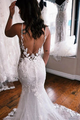 Fabulous Spaghetti-Straps Sleeveless Mermaid Lace Wedding Dresses Online-Ballbella