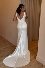 Gorgeous Long White Mermaid Satin Sleeveless Wedding Dresses with Slit-Ballbella