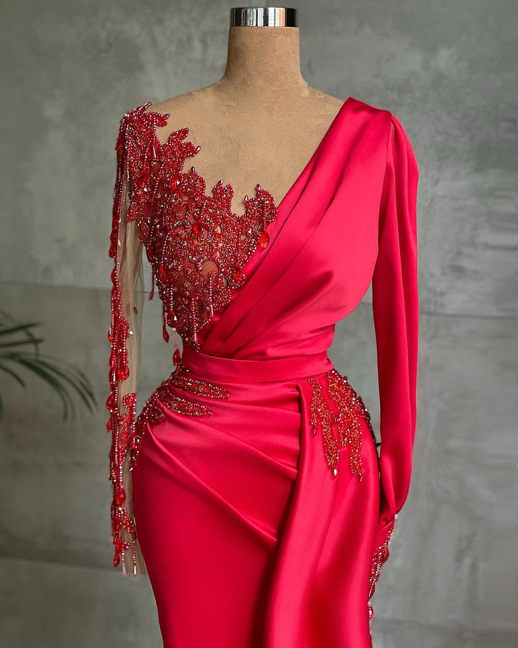 Gorgeous Red Long Sleeve Mermaid Evening Dress Lace Appliques Prom Gown Ruffles Gorgeous Red Long Sleeve Mermaid Evening Dress Lace Appliques Prom Gown Ruffles