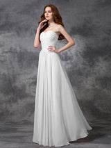 Gorgeous Sweetheart Sleeveless Ruched Long Chiffon Bridesmaid Dresses-Ballbella