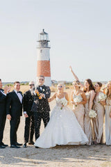 Gorgeous White Backless Wedding Dresses Lace Appliques V-Neck-Ballbella