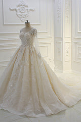 Luxurious Ball Gown Long Sleevess Lace Applqiues Beadings Wedding Dress-Ballbella