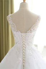 Luxurious Lace Beaded Wedding Dresses New Arrival V Neck Straps Long Ball Gown Wedding Party Bridal Dress-Ballbella