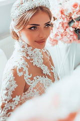 Luxurious Sweetheart Lace Tulle Mermaid Spring Wedding Dress-Ballbella