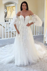 Luxury Sweetheart Strapless Tulle Wedding Dress A-Line Appliques Lace With Detachable Sleeves-Ballbella