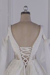 Luxury V-Neck Beadings Wedding Dress Tulle Sleeveless Sequined Bridal Gowns-Ballbella