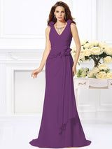 Mermaid Gorgeous V-neck Hand-Made Flower Sleeveless Long Chiffon Bridesmaid Dresses-Ballbella
