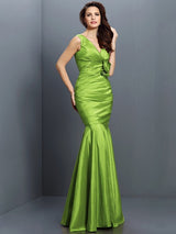 Mermaid Gorgeous V-neck Hand-Made Flower Sleeveless Long Taffeta Bridesmaid Dresses-Ballbella