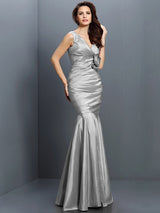 Mermaid Gorgeous V-neck Hand-Made Flower Sleeveless Long Taffeta Bridesmaid Dresses-Ballbella
