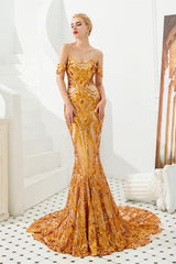 Mermaid Off-the-shoulder Sweetheart Sequined Sleeveless Backless Applique Prom Dress-Ballbella