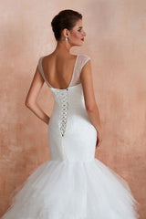 Mermaid Wedding Dress Beaded Chic V-Neck Sleeveless Bridal Gowns With Train-Ballbella