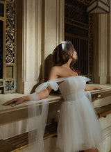 Modern Chic A-line Sleeveless Short Reception Wedding Dresses-Ballbella