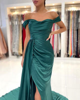 Modern Dark Green Off-the-shoulder Slit Mermaid Prom Dresses-Ballbella