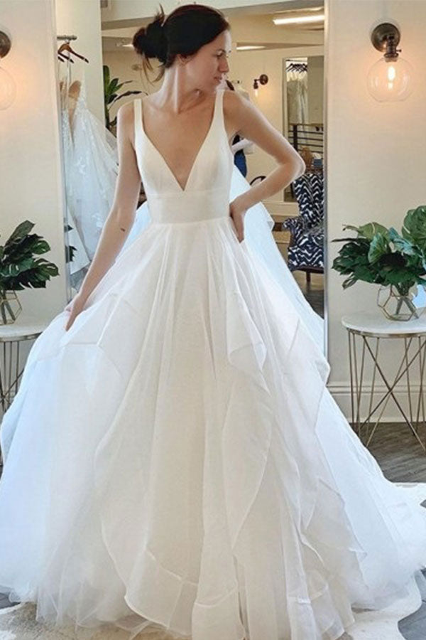 Modern Deep V neck Sleeveless White Tulle Wedding Dresses with Ruffless Modern Deep V neck Sleeveless White Tulle Wedding Dresses with Ruffless